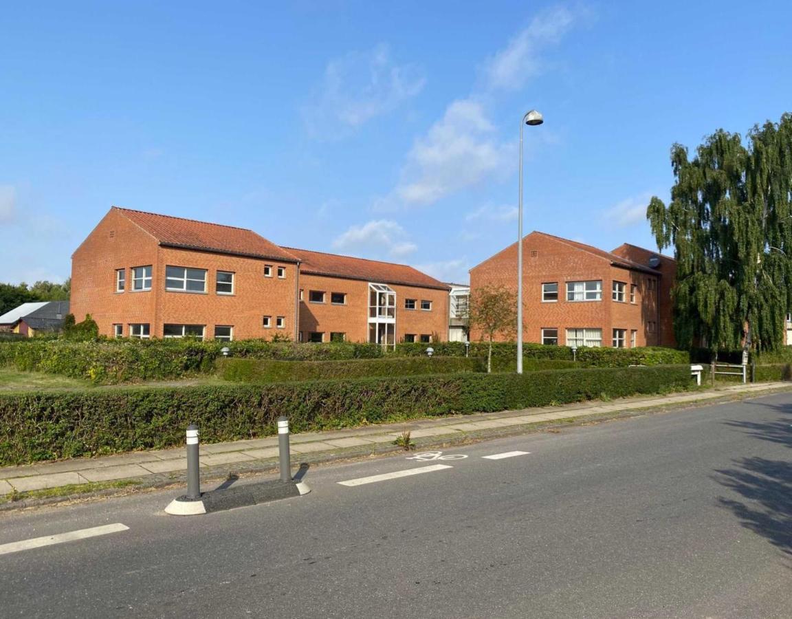 Djurs Housing Aparthotel Trustrup Exteriör bild